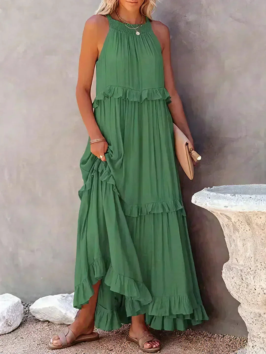 ANETA | Rochie elegantă fără mâneci cu detalii volănașe