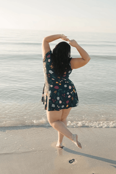 AGNIESZKA | Costum de baie cu volane și susținere pentru bust