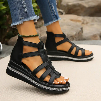 "CHLOE | Sandale Elegante cu Toc Înalt" can be rewritten as "CHLOE | Sandale Rafinate cu Toc Înalt".