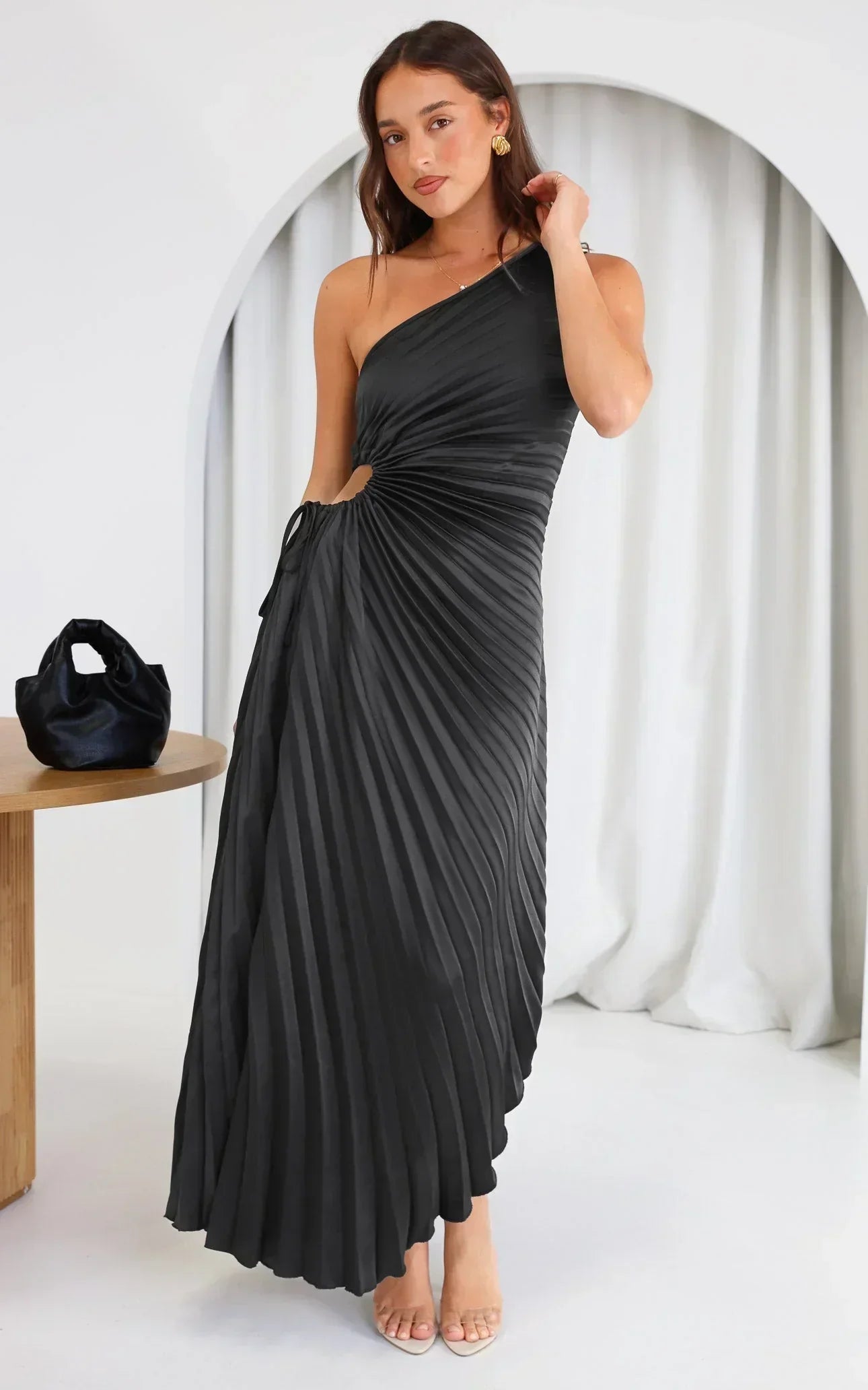SYLVIANA | Rochie midi cu pliuri asimetrice pe un umăr