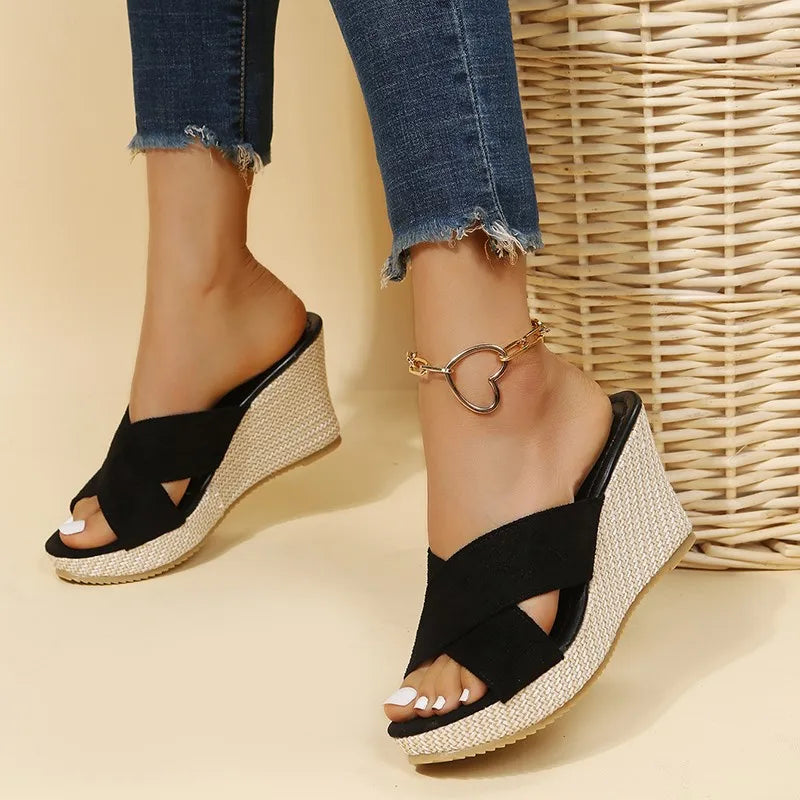 "JEVIE | Sandale Elegante cu Toc Înalt" can be rewritten as "JEVIE | Sandale Chic cu Toc Înalt".