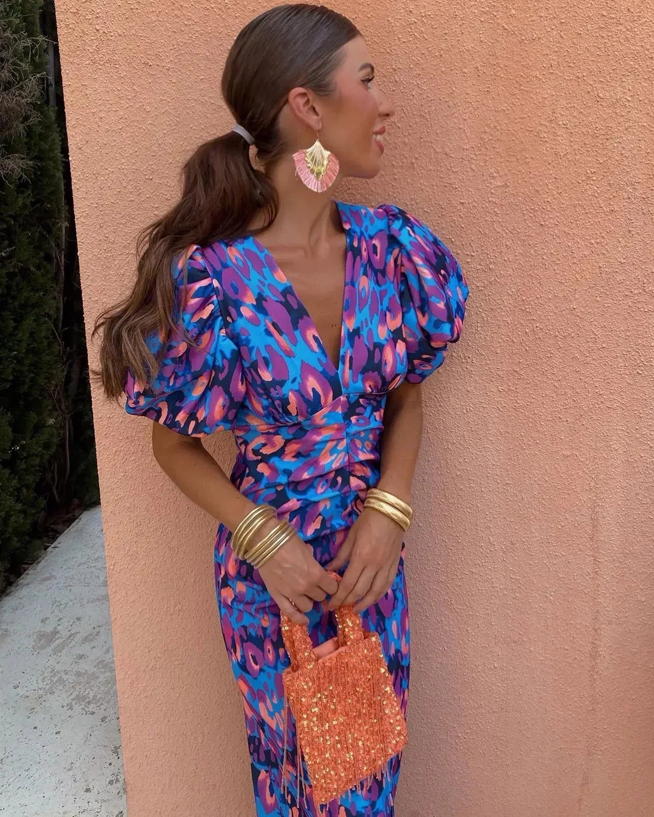 SIMONA | Rochie elegantă cu decolteu în V și mâneci bufante