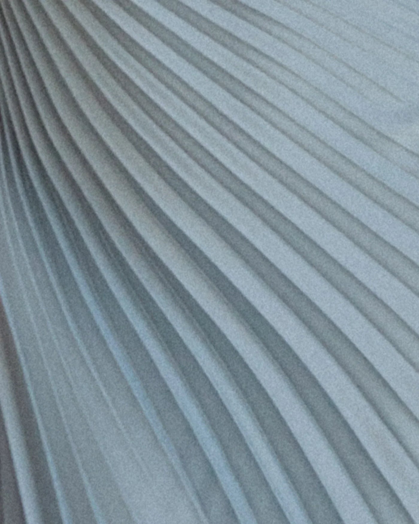 DELFINA | Rochie de seară din satin plisat cu un umăr
