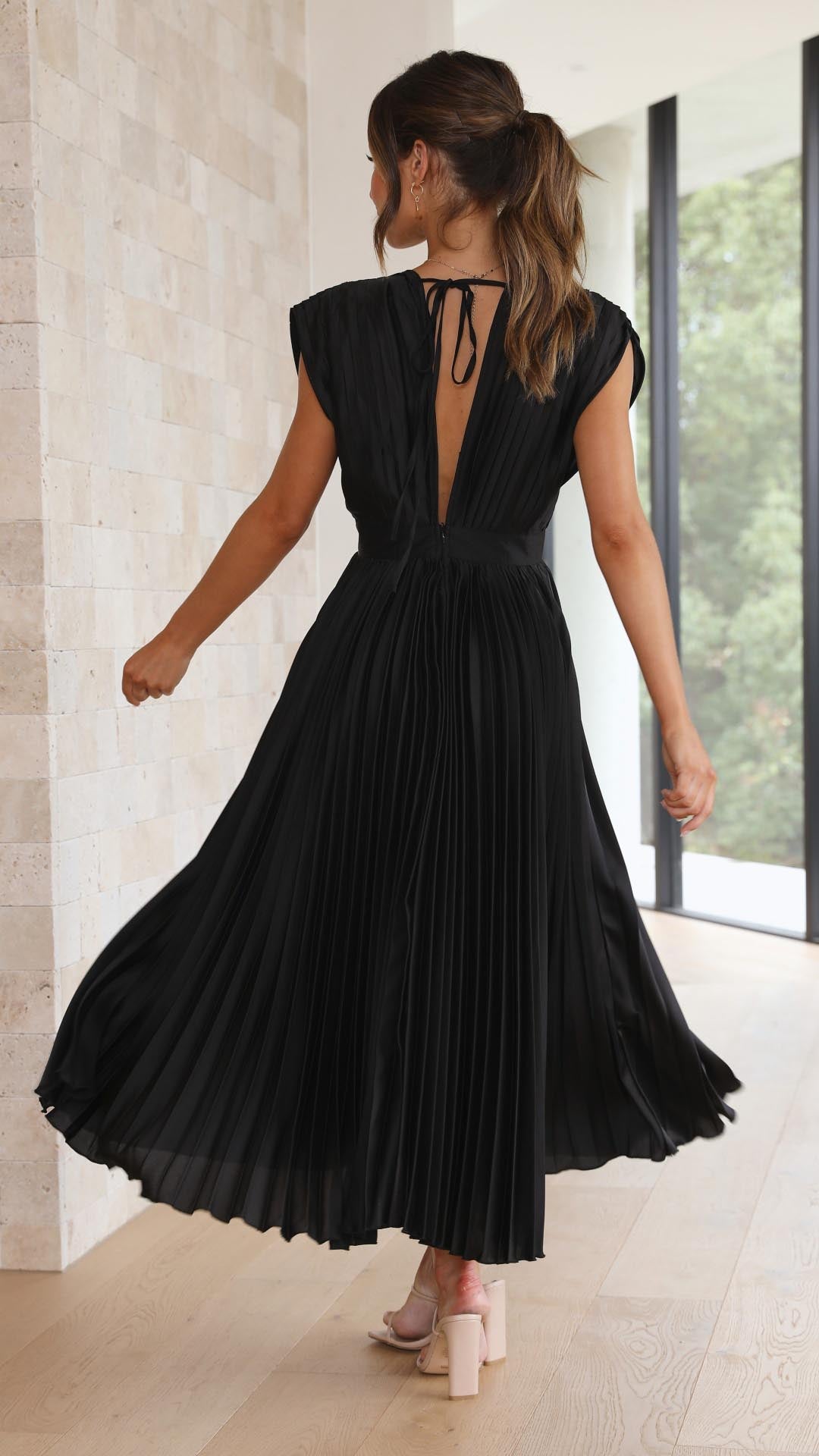 ALEXIS | Rochie Elegantă cu Volane