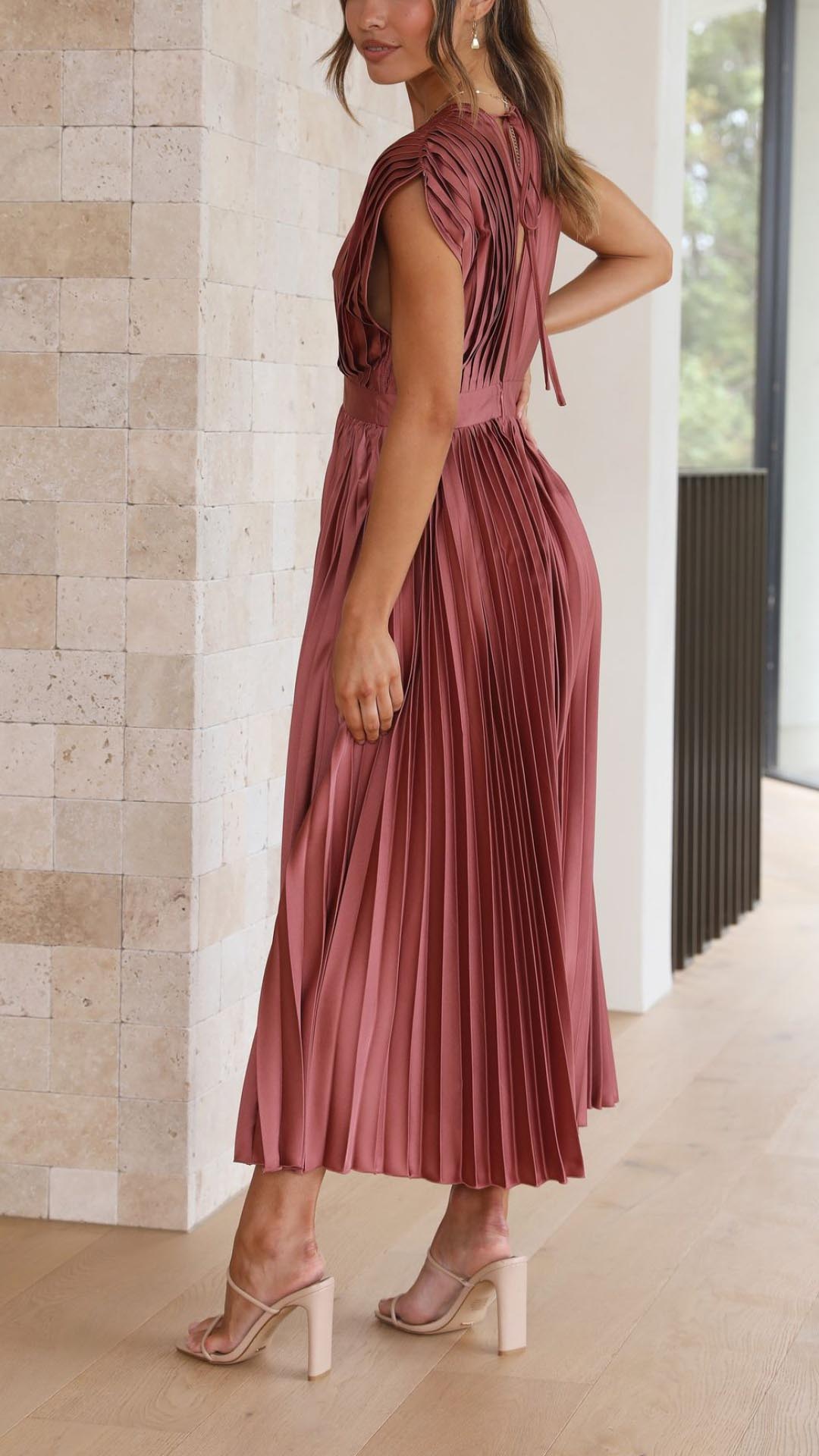 ALEXIS | Rochie Elegantă cu Volane