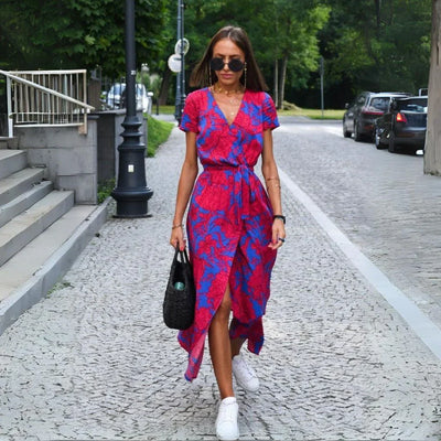 EVA | Rochie Elegantă cu Decolteu în V și Design pentru Acoperirea Burții
