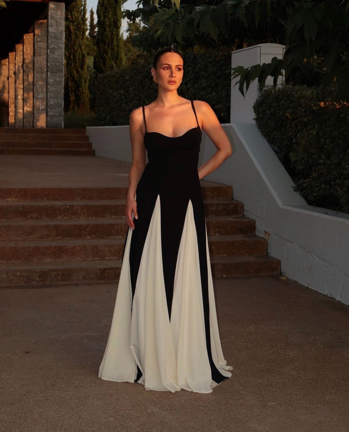 ELIANA | Rochie Maxi cu Detalii Panou