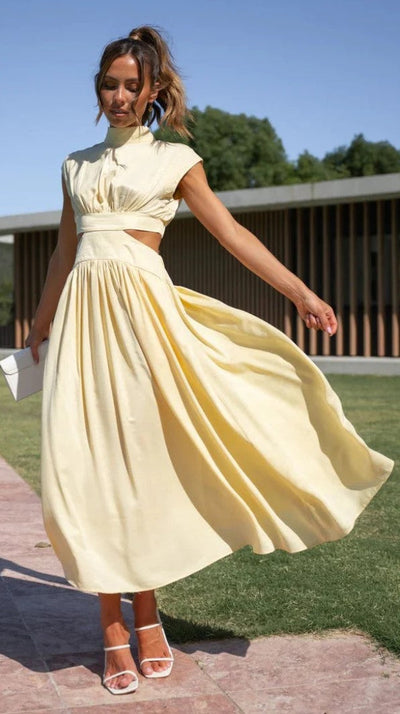 CARMEN | Rochie Elegantă cu Decolteu Atrăgător