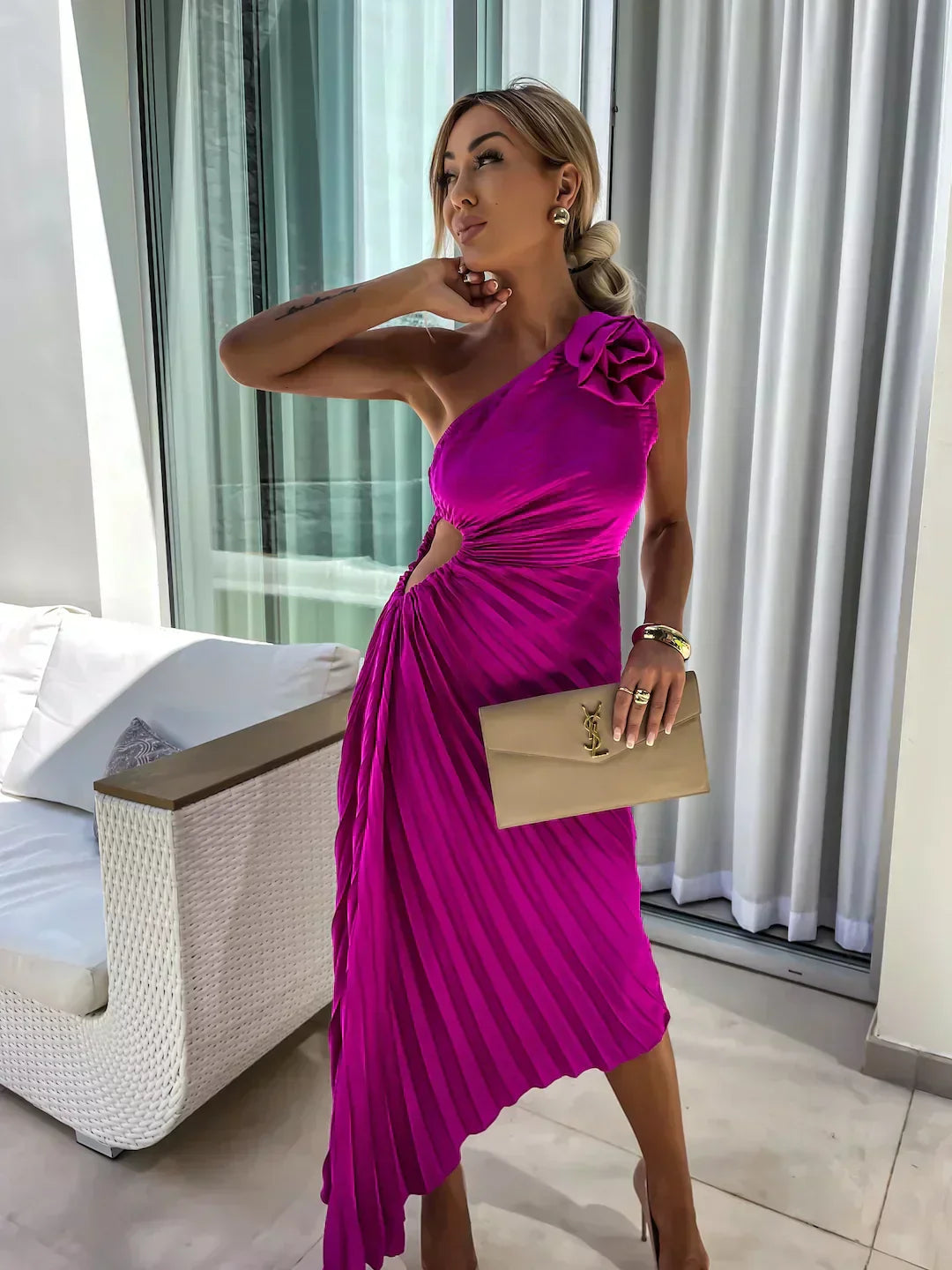 LIZBETH | Rochie cu Flori pe Umăr