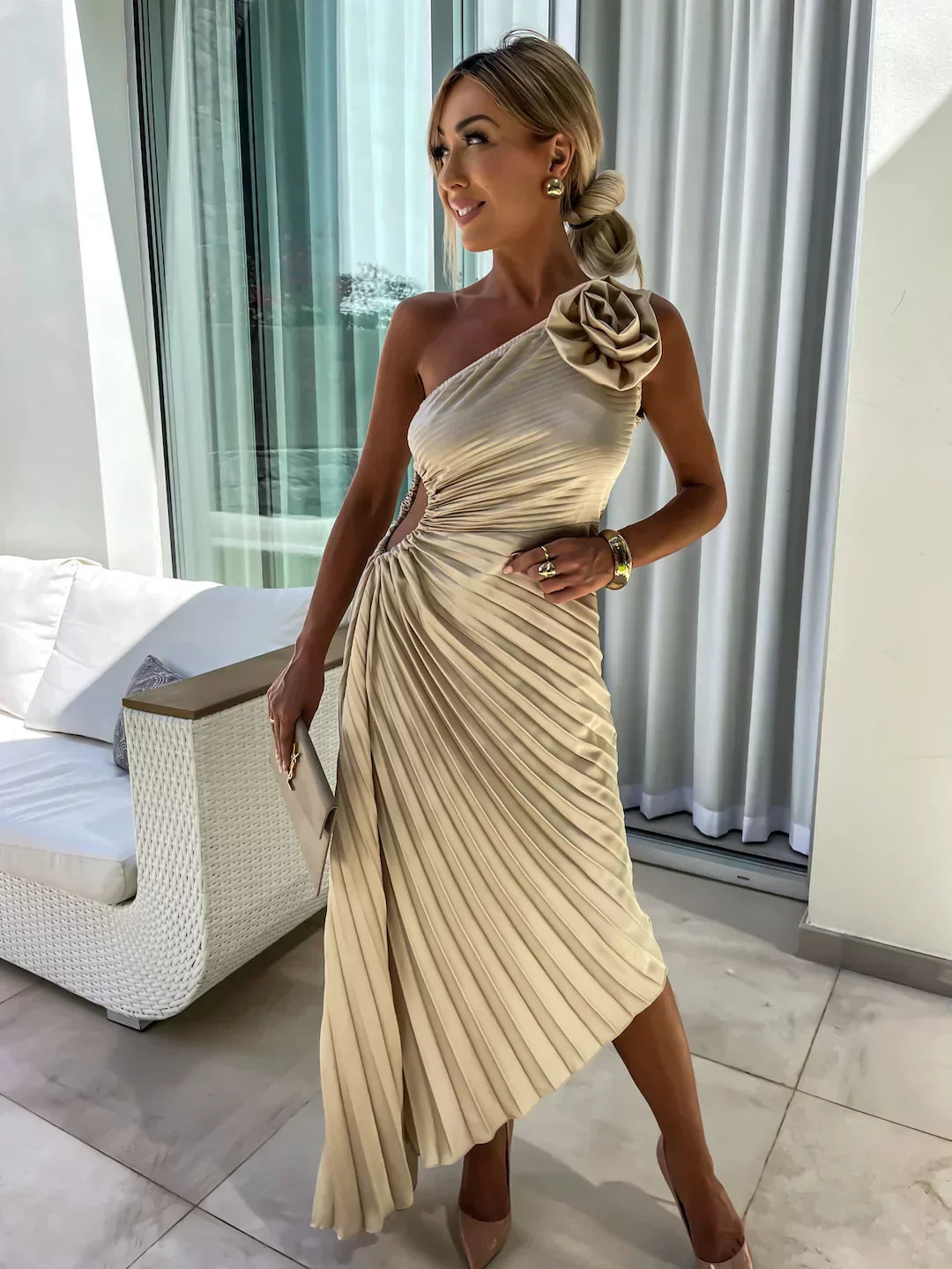 LIZBETH | Rochie cu Flori pe Umăr