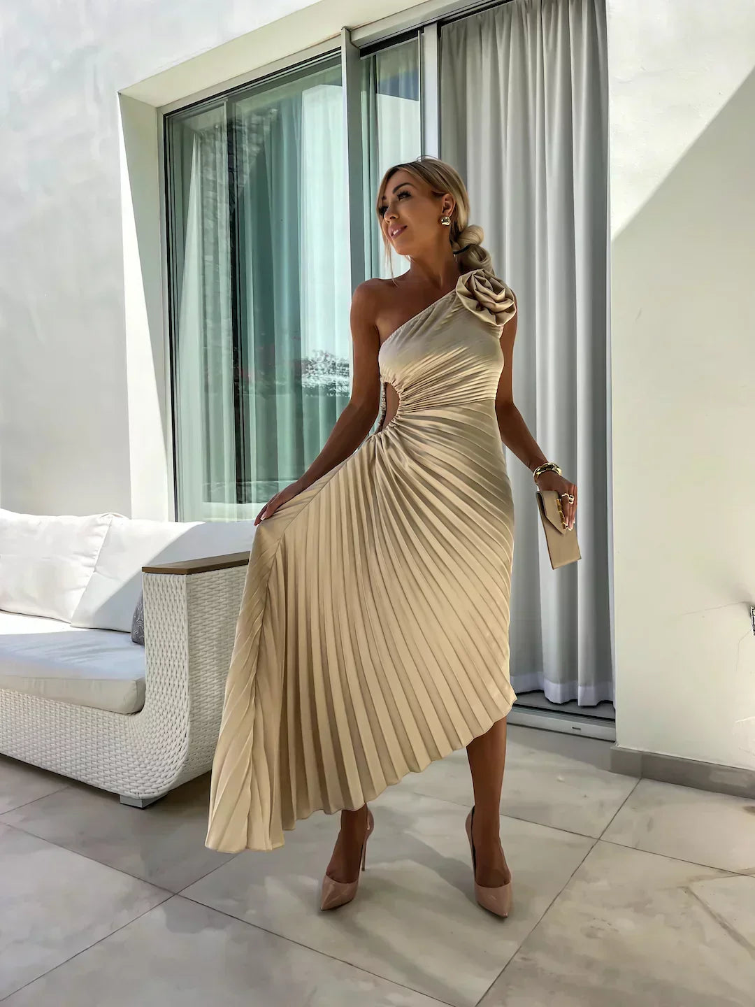 LIZBETH | Rochie cu Flori pe Umăr